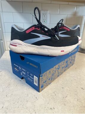 Brooks Ghost Max Running Shoes